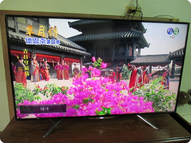 我現在才知道護眼+高畫質電視品牌BENQ 【50IW6500 】智慧藍光, 黑湛屏 ~還真的很不錯耶.