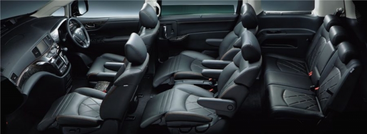 Nissan 的 Mini VAN " ELGRAND "