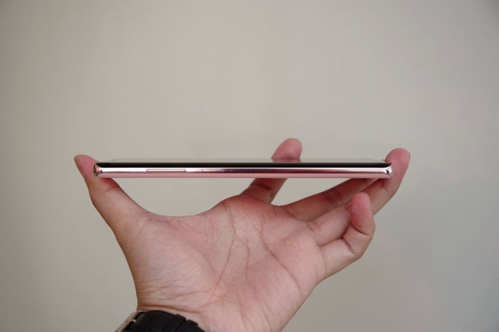Galaxy Note 8 星砂粉 不錯看，蠻適合送人的