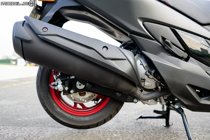 進口黃牌羊之爭 SUZUKI Burgman 400 ABS