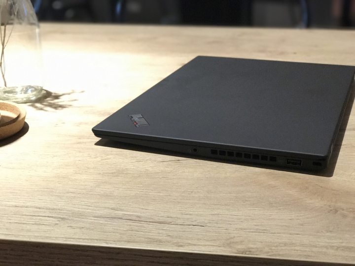 ThinkPad X1 Carbon 5th 微開箱之我覺得其實可以