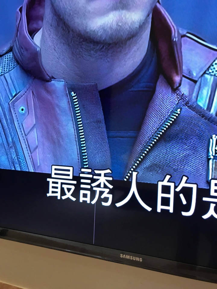 新買Samsung 65吋MU6100 面板亮線