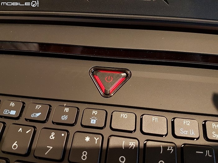[開箱] 影音完美的17吋電競大筆電Predator 17X