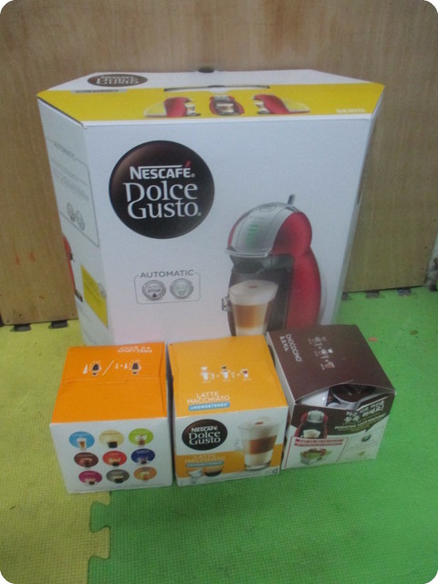 (開箱) 【"GENIO 2"】紅企鵝「雀巢多趣酷思膠囊咖啡機 NESCAFE Dolce Gusto」。