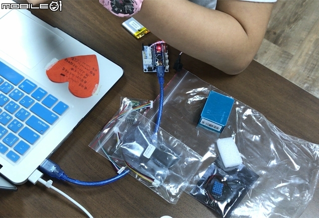 新手第一次玩 Arduino 心得分享：空氣盒子 & QIoT 課程小紀錄！