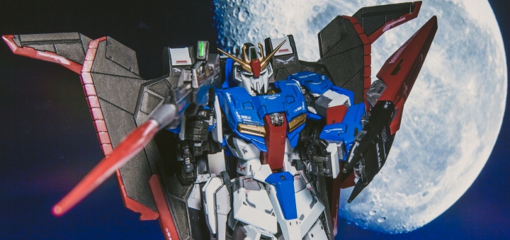各位覺得鋼彈中哪一台機體的臉最帥呢？ 俊俏臉龐的Z鋼彈 RG BANDAI
