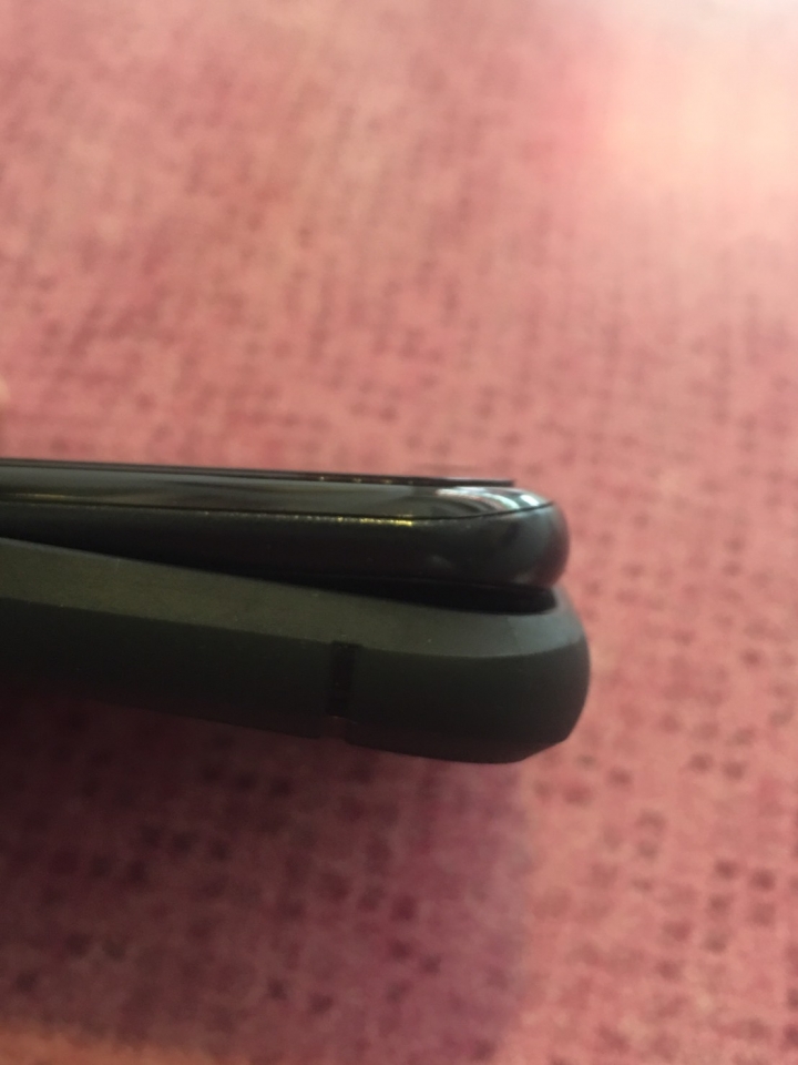 [分享]Spigen SGP U11 不夾 內縮滿版鋼化貼