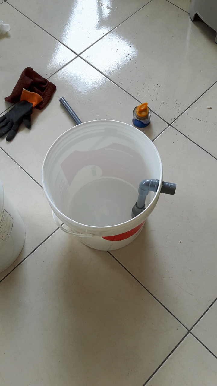 廢物利用生態缸-取名:[終極-懶人-室外免插電-可換水-造氧-生態系統缸]