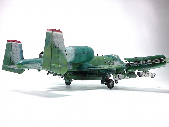田宮 1/72 A-10A 雷霆二式攻擊機