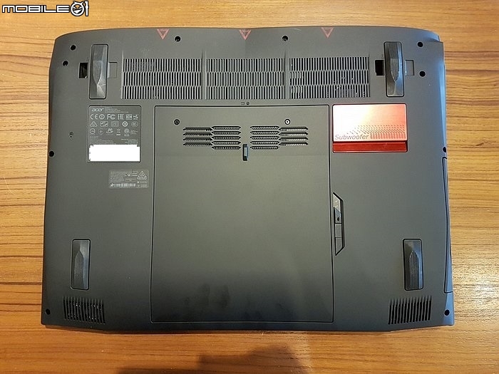 [開箱] 影音完美的17吋電競大筆電Predator 17X