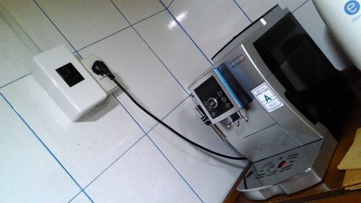 咖啡機 220V 電源安裝 簡易開箱
