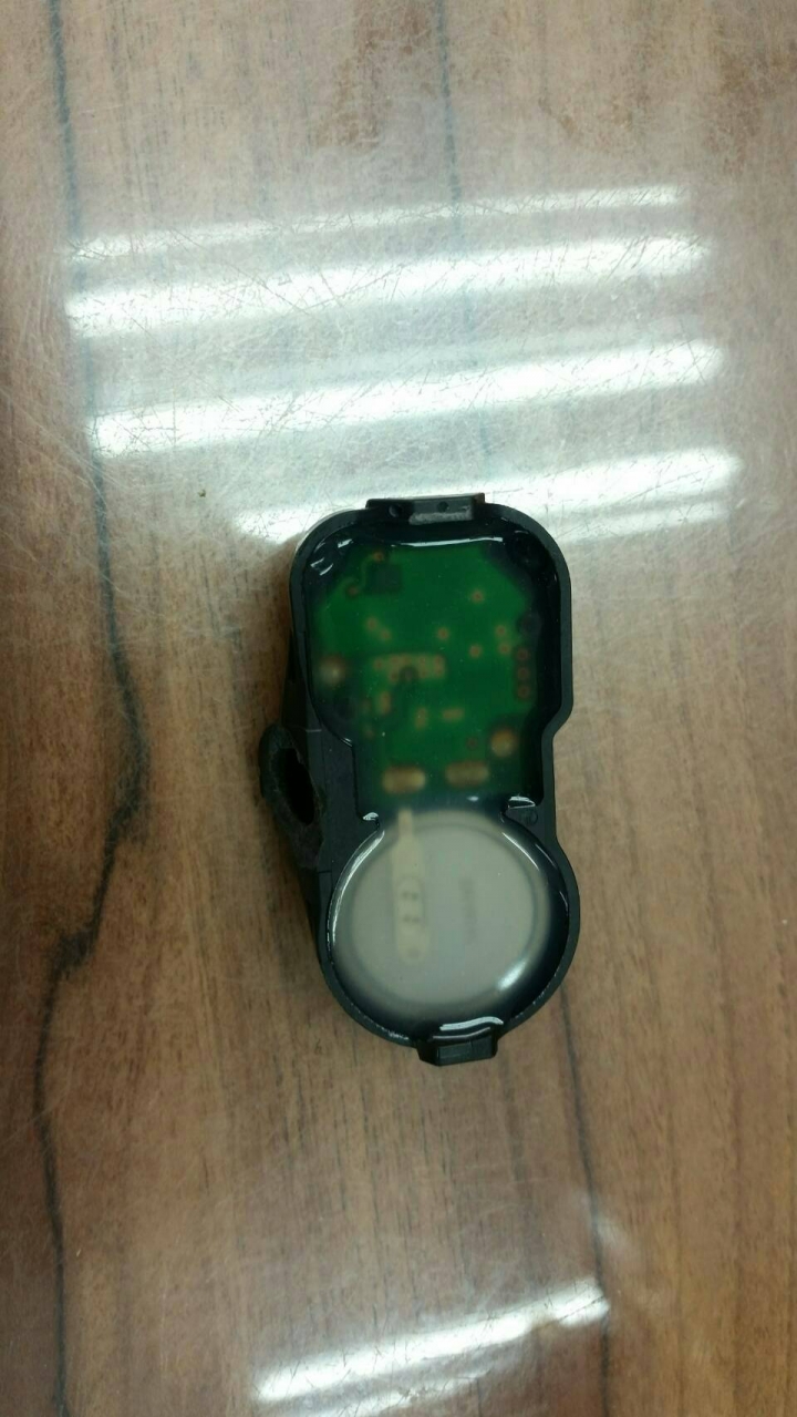 請問胎壓偵測器掉了的問題