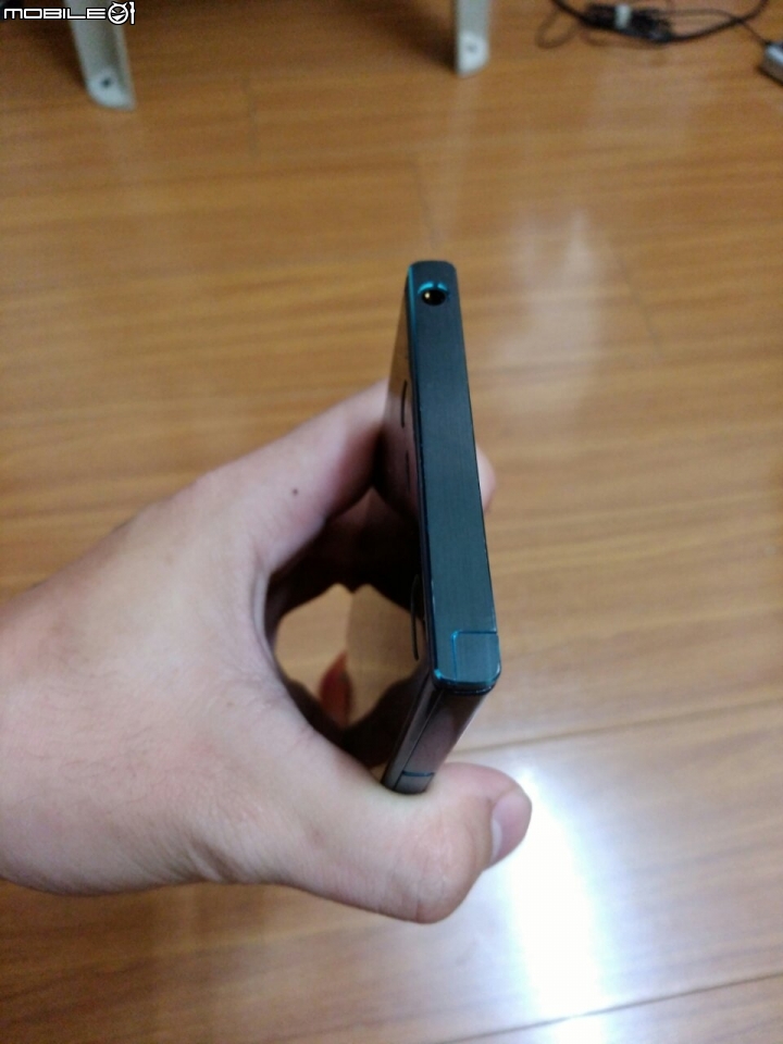開箱文~富士通 f01j f02h 曝光