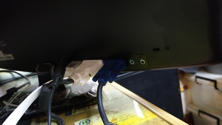 第四台數位機上盒可否接電腦螢幕(LCD)觀看