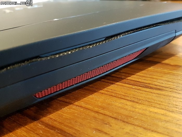 [開箱] 影音完美的17吋電競大筆電Predator 17X