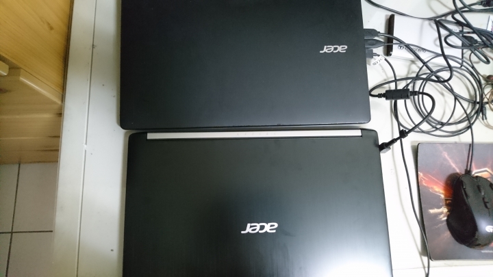 ACER Aspire A715-71G-54UE不專業小開箱~~