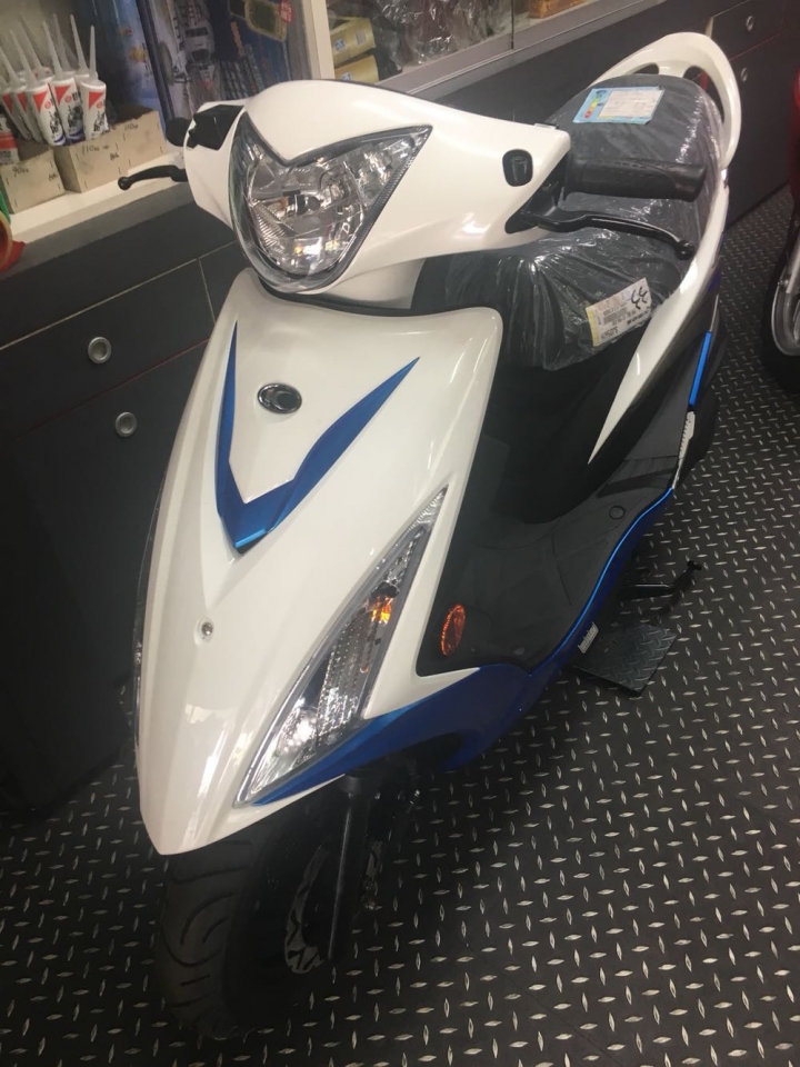 請問一下這2台機車的市價約多少