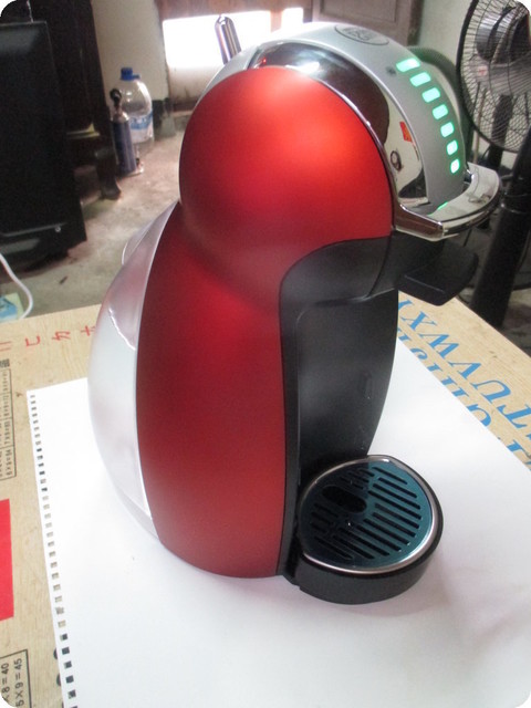 (開箱) 【"GENIO 2"】紅企鵝「雀巢多趣酷思膠囊咖啡機 NESCAFE Dolce Gusto」。