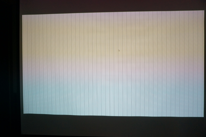 [請益] 投影機水平/垂直線測試問題- Benq W2000+