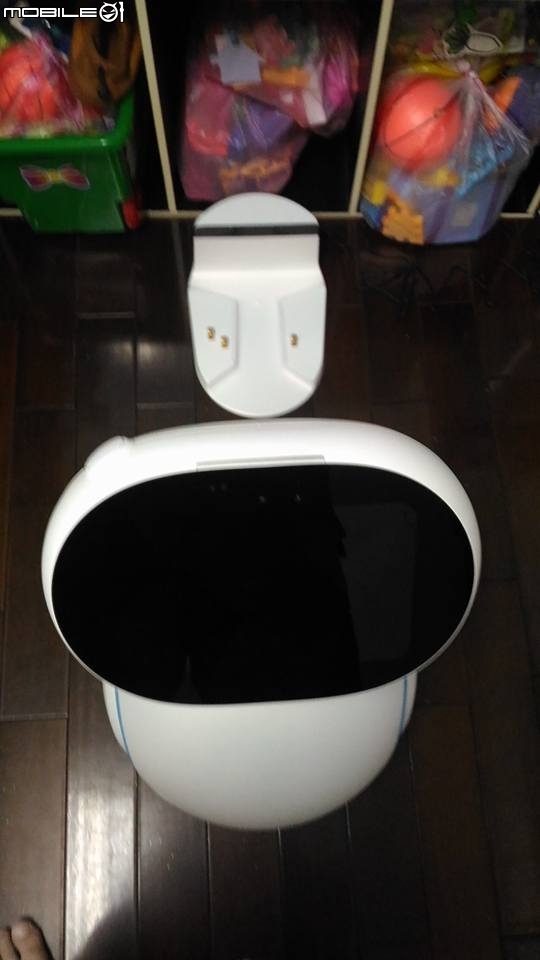 ASUS-Zenbo豪華版機器人開箱(購於北市三創數位生活園區)