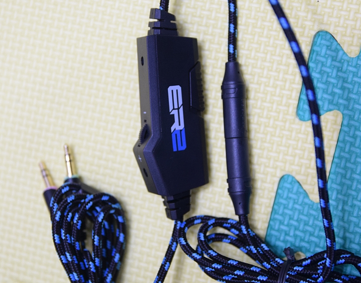 開箱 玩街機也可以爽爽玩 好震撼的 旋剛 Sharkoon RUSH ER2 電競耳麥