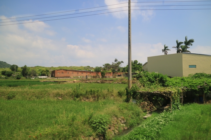 捉住夏天的尾巴，西部海線清旅行