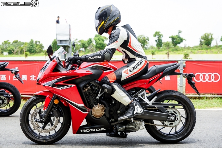 面面俱到 2017 HONDA Motorcycle CB650F & CBR650F 賽道試駕