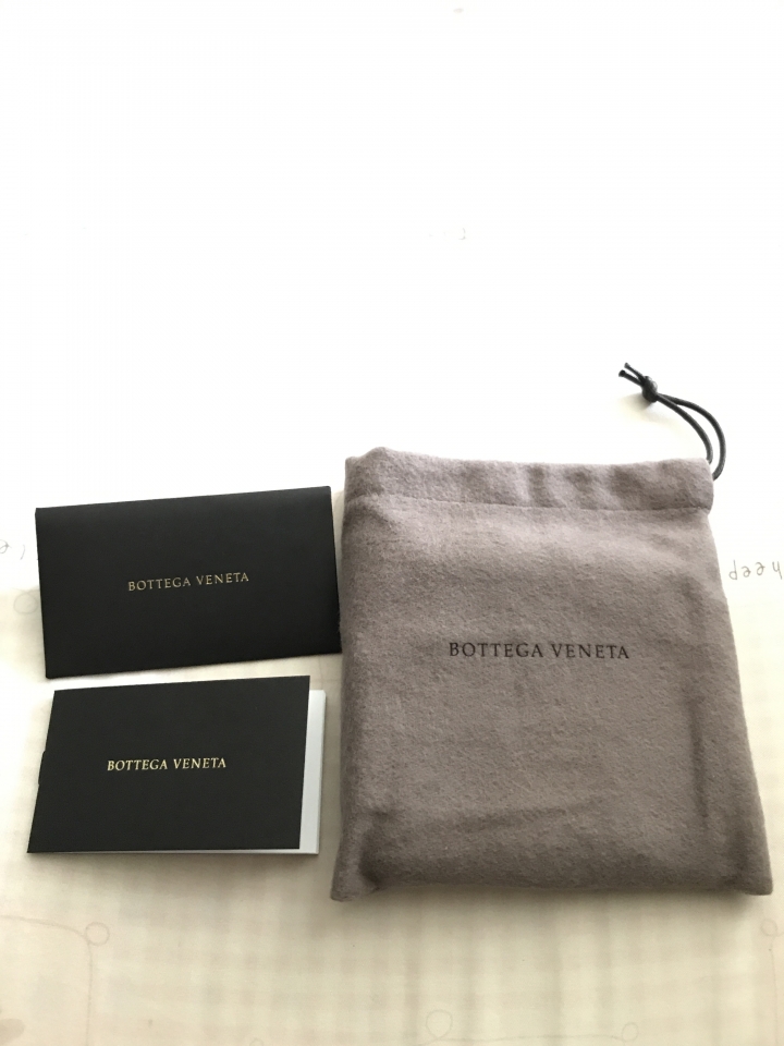 Bottega Venet 新款 短夾 分享