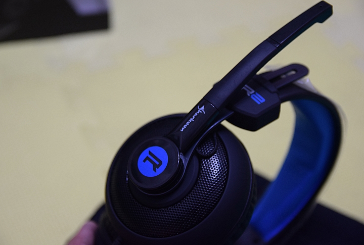 開箱 玩街機也可以爽爽玩 好震撼的 旋剛 Sharkoon RUSH ER2 電競耳麥