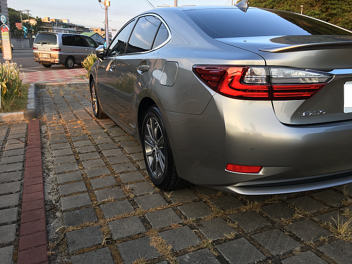 ES300h的開箱