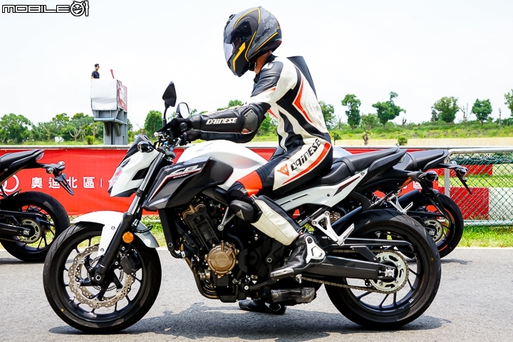 面面俱到 2017 HONDA Motorcycle CB650F & CBR650F 賽道試駕