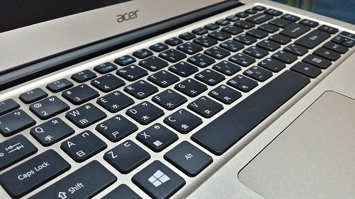 【小宅開箱】【閒聊】ACER SF314-51-55P6 輕薄美學～大學筆電推薦