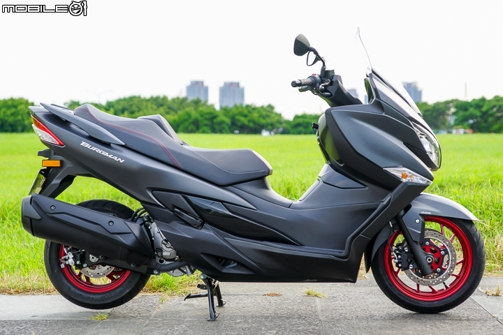 進口黃牌羊之爭 SUZUKI Burgman 400 ABS