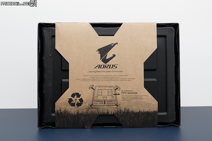 薄型機身 高階效能 AORUS X7 DT v7 電競筆電