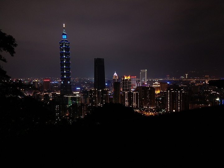 U11登象山 夕陽+夜景照片