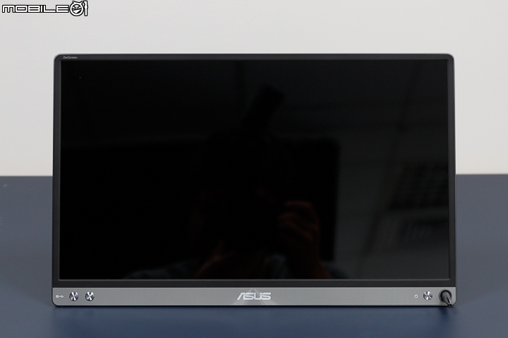 ASUS ZenScreen MB16AC 可攜式顯示器 是多餘？還是便利？