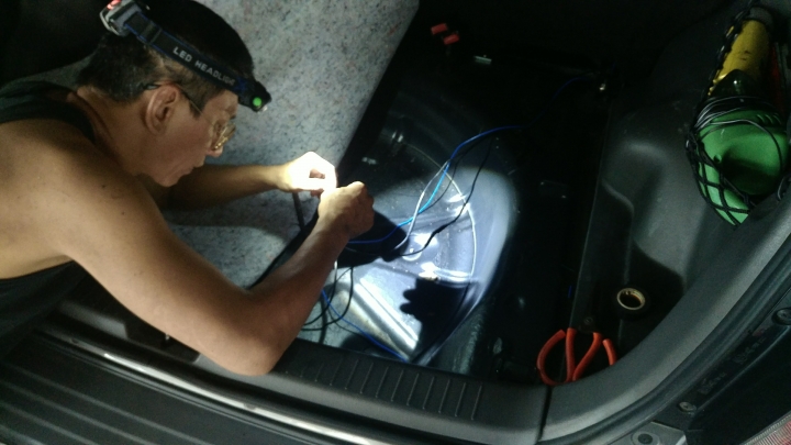 【MIO R58】行車紀錄器!!福特ESCAPE 2.3實測安裝!!進度:維修完成，重新安裝後正常運行
