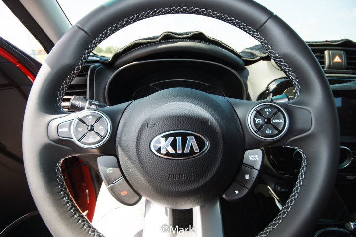 KIA SOUL 1.6 震撼版 簡易開箱