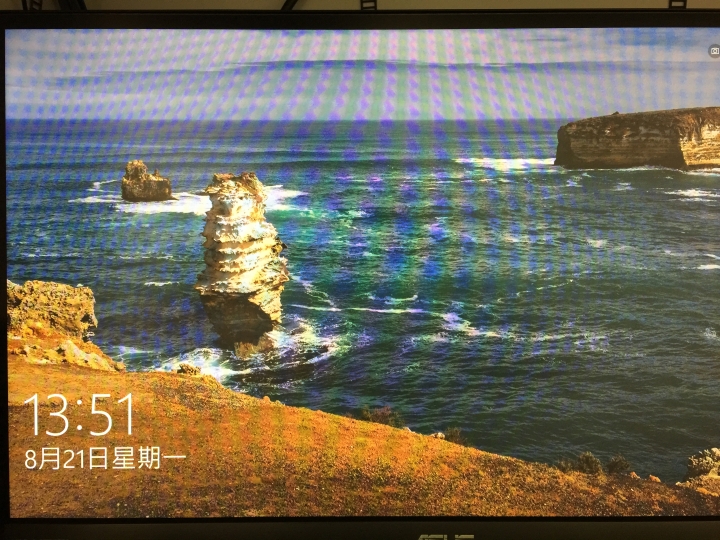 Windows10鎖定畫面時無法顯示如天氣、訊息中心的程式的狀態