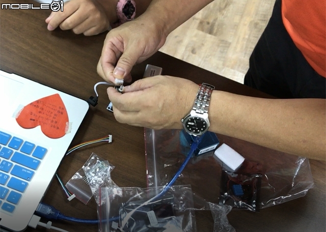 新手第一次玩 Arduino 心得分享：空氣盒子 & QIoT 課程小紀錄！