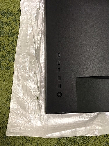 [開箱] ViewSonic VP2768 快速開箱文 (超有設計感的螢幕)