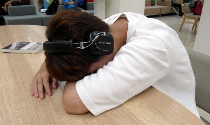 樂動人生、音你而在！Bowers & Wilkins P7 Wireless 高音質藍牙耳機，隨時隨地展開你的音樂饗宴！