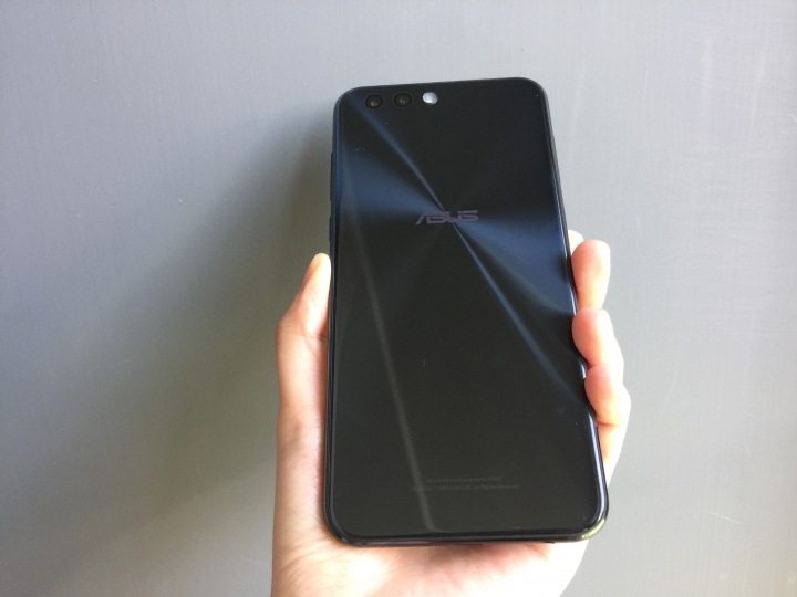 ZenFone 4入手！開箱分享