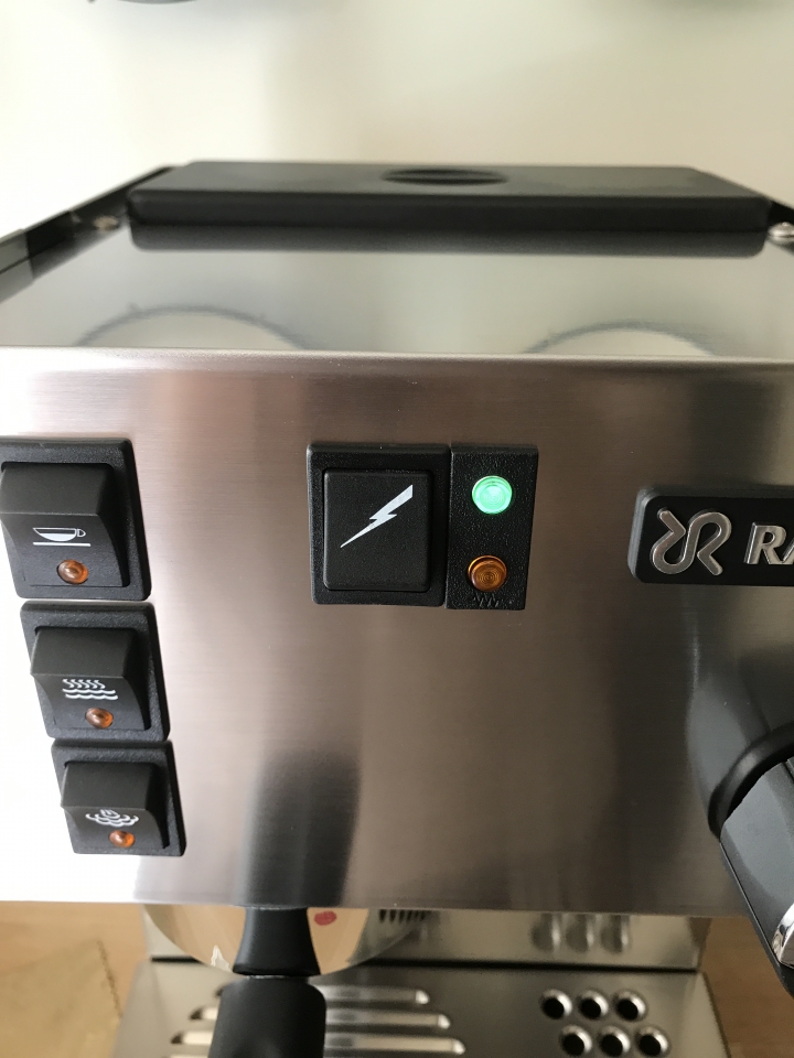 [分享文] Rancilio Silvia V5 + Rocky + Eureka Mignon