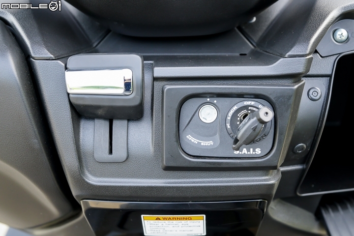 進口黃牌羊之爭 SUZUKI Burgman 400 ABS