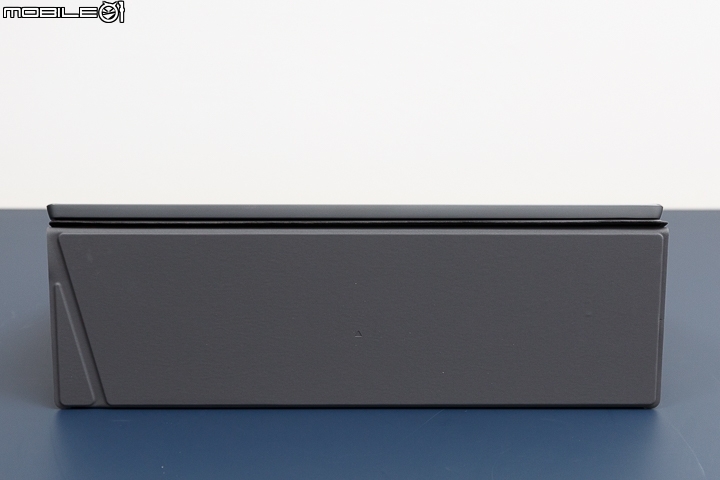 ASUS ZenScreen MB16AC 可攜式顯示器 是多餘？還是便利？