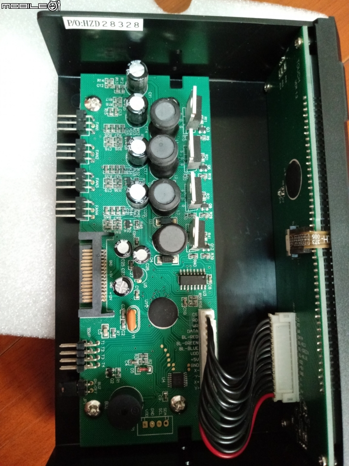 [開箱]精湛工藝 -----  REEVEN 4 Eyes Touch 風扇控制器