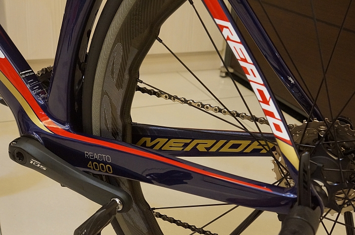 [開箱] 2018 MERIDA Reacto 4000TW  車隊版圖裝(美申藍)