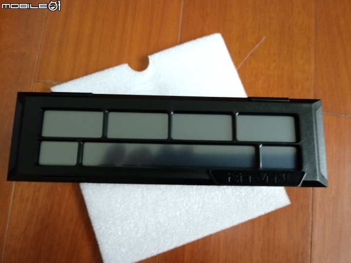 [開箱]精湛工藝 -----  REEVEN 4 Eyes Touch 風扇控制器