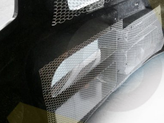 請問Q30車主有人安裝過水箱罩護網嗎？